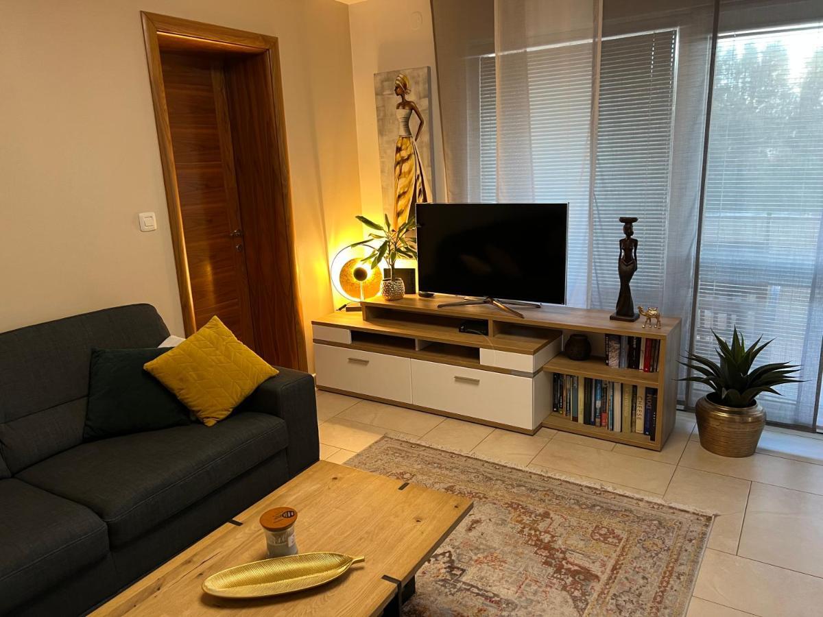 Apartmani Pernjak Mandre Esterno foto