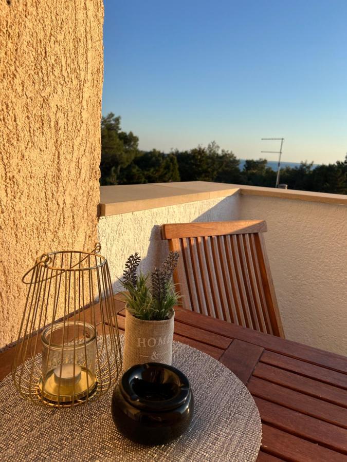 Apartmani Pernjak Mandre Esterno foto