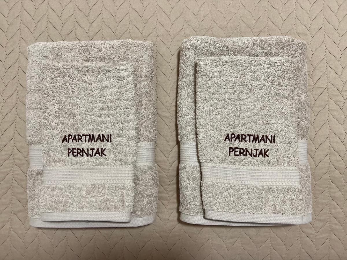 Apartmani Pernjak Mandre Esterno foto