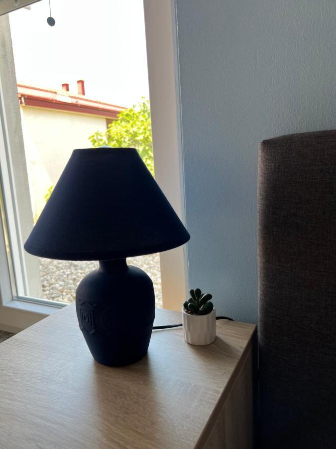 Apartmani Pernjak Mandre Esterno foto